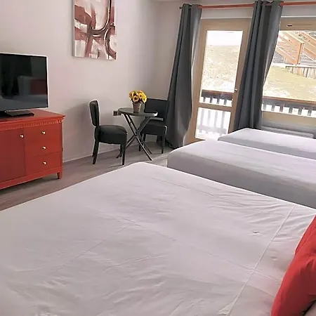 ホテル La Tarentaise 3*